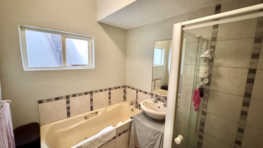 3 Bedroom Property for Sale in Ottery Western Cape